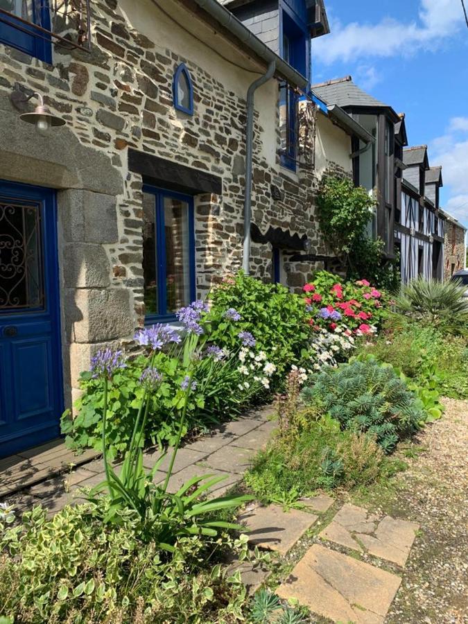 Maison En Pierre Dans Son Nid De Verdure Roz-Landrieux Dış mekan fotoğraf